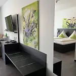 校园酒店 酒店 3*