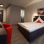 校园酒店 3*
