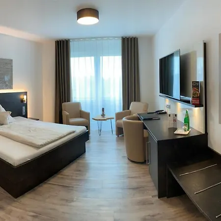 Campushotel Отель 3*