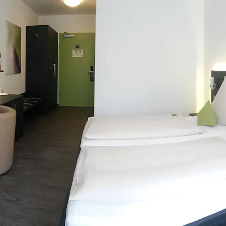 Campushotel Отель 3*
