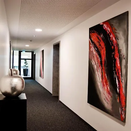 Campushotel Отель 3*