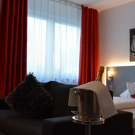 Отель Campushotel 3*