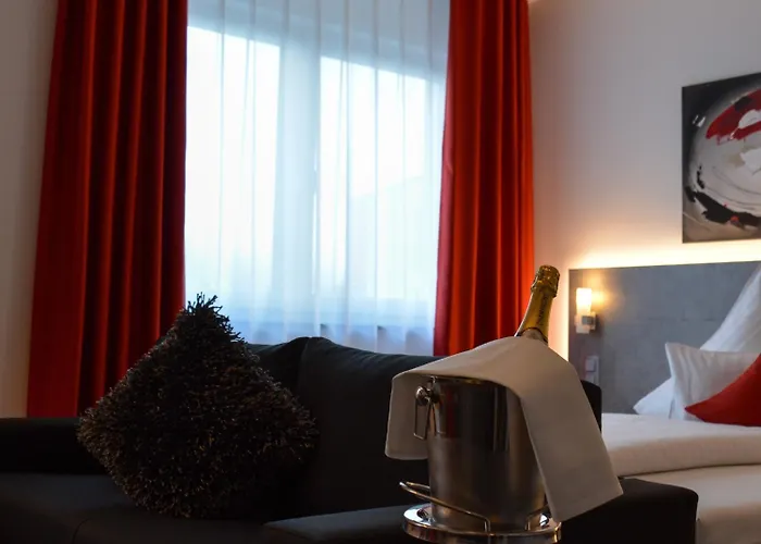 فندق Campushotel 3*